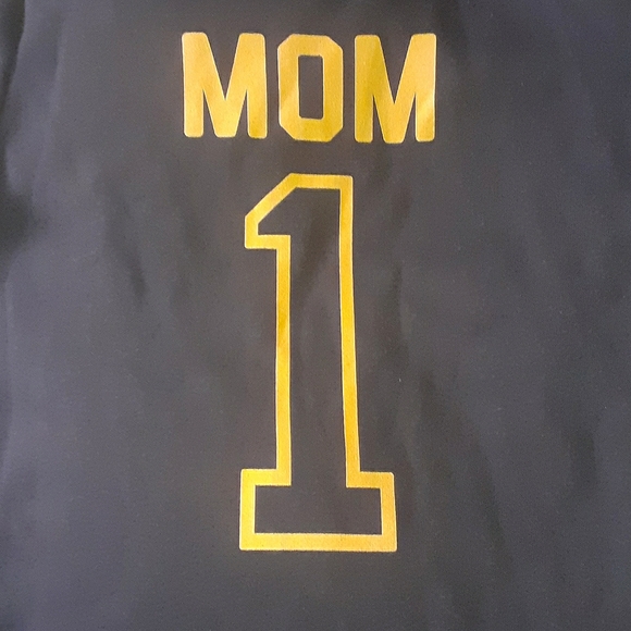 Fanatics #1 Mom Bruins Hoodie - Picture 3 of 4